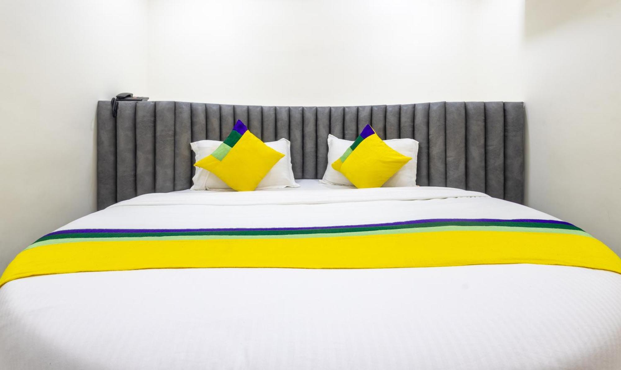 Itsy Hotels Signature, Nehru Nagar Ahmedabad Exterior photo